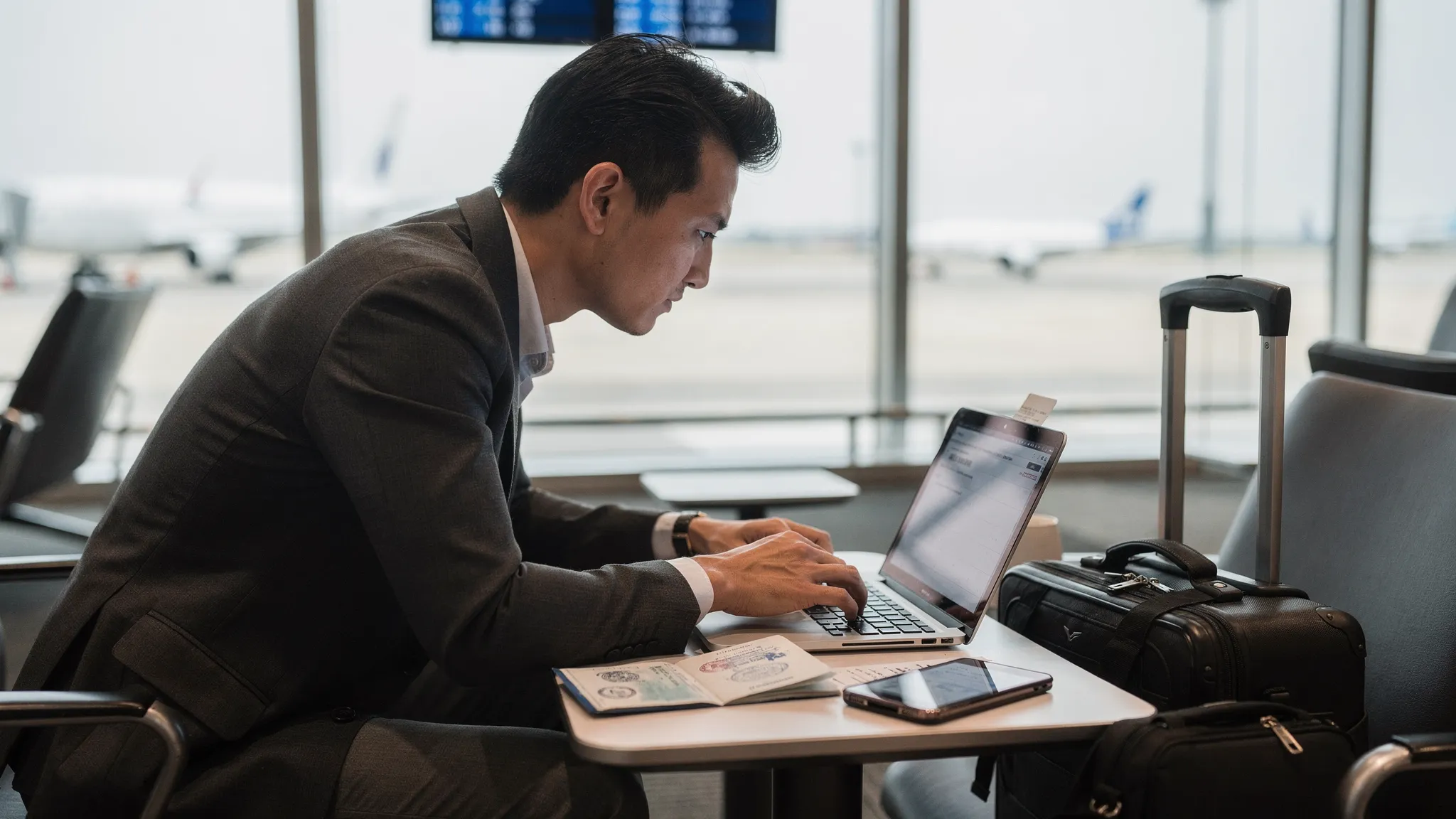 Contact Us Visa Queries: Best Way to Escalate