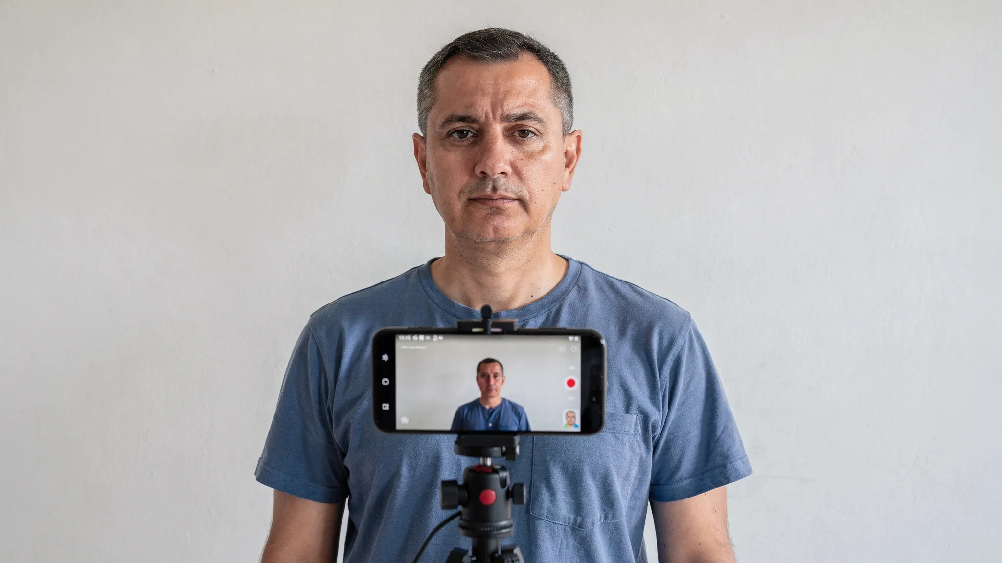 Taking Visa Photos at Home: Specs That Pass First Try - Main Image